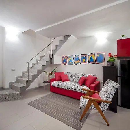 Apartment La Regina Di Vertecoeli Naples