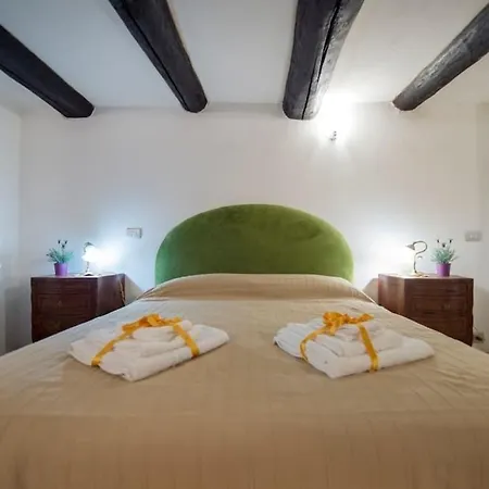 La Regina Di Vertecoeli Apartment *