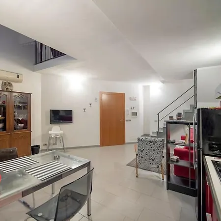 La Regina Di Vertecoeli * Naples