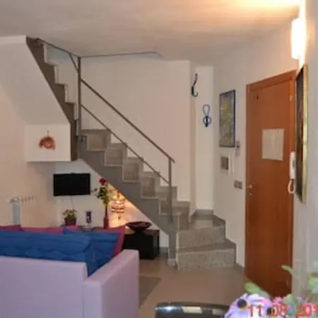 Apartment La Regina Di Vertecoeli Naples